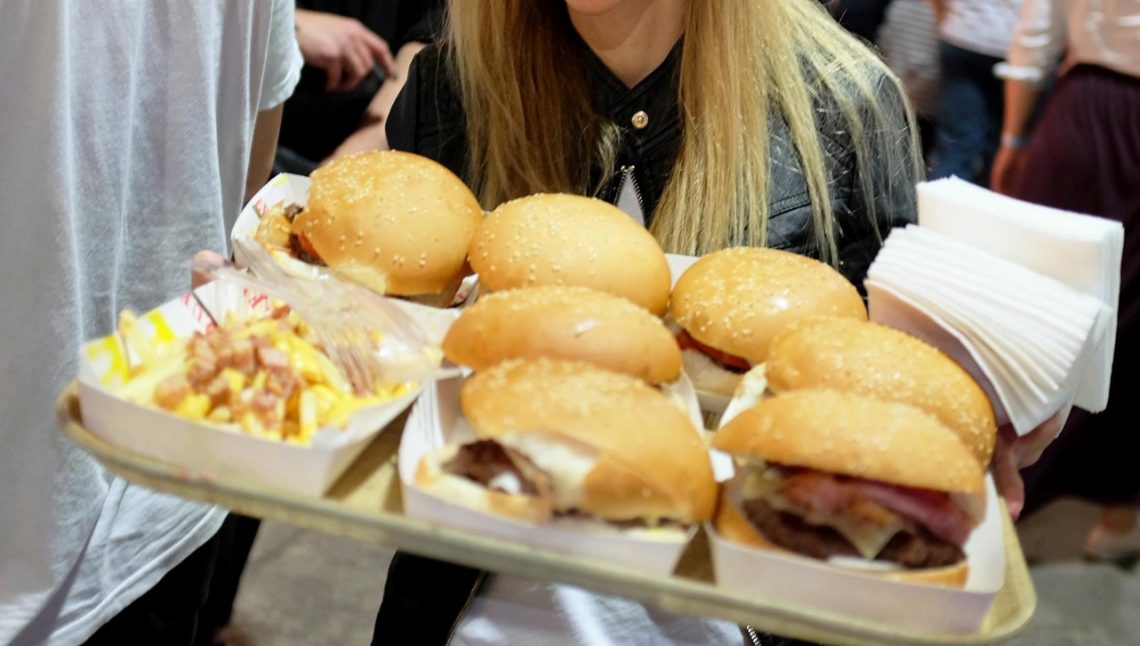 Burger Fest ’17: Τι σου προσφέρει το εισιτήριο - Roxx.gr