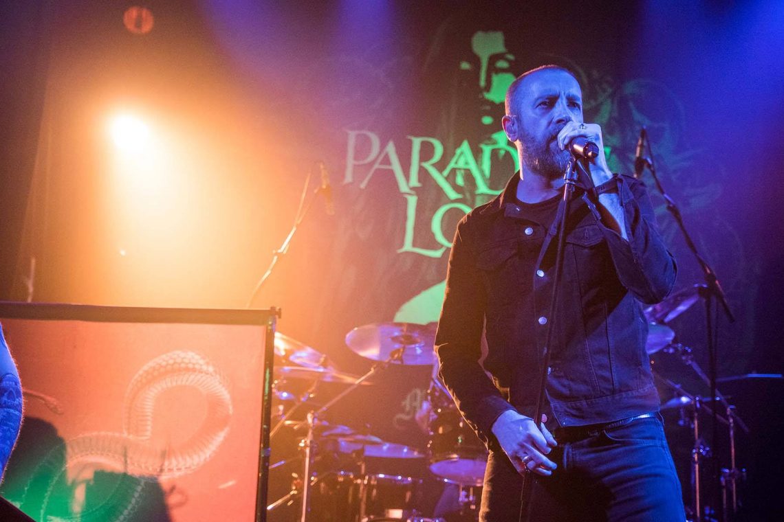 Οι Paradise Lost επιστρέφουν στην Ελλάδα για… χριστουγεννιάτικο πάρτι! - Roxx.gr