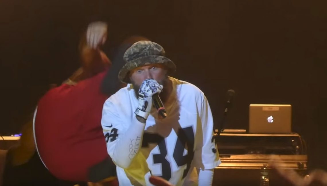 Μέλος των Insane Clown Posse πήγε να ρίξει τον Fred Durst των Limp Bizkit από τη σκηνή! - Roxx.gr