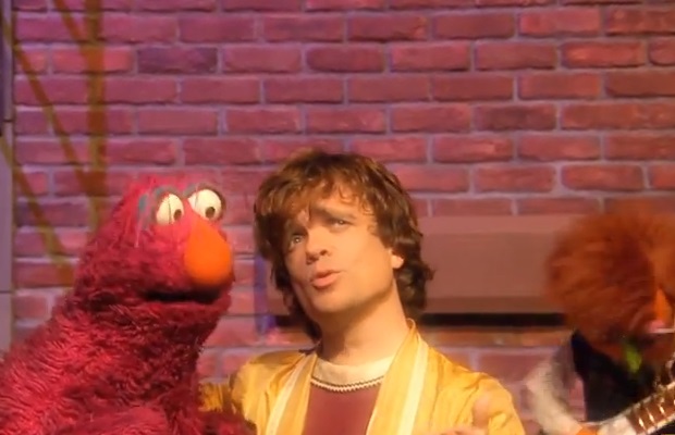 Ο Τίριον τραγουδάει με τα muppets