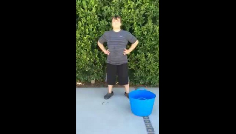 Το Ice Bucket Challenge του Jack Black