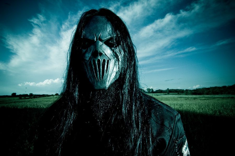 Ο κιθαρίστας τον Slipknot μαχαιρώθηκε στο κεφάλι από τον αδερφό του!