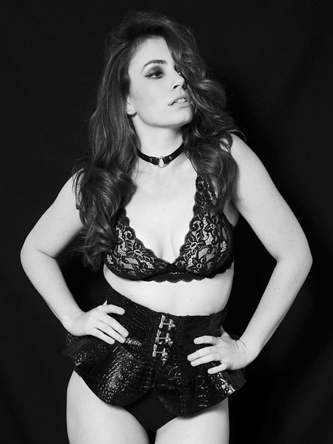 Sophie-Simmons-Black-And-White-Covered-Topless-In-Galore-Magazine-04-675x900