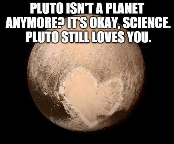 the-internet-had-a-fun-time-with-the-new-image-of-pluto-yesterday-13