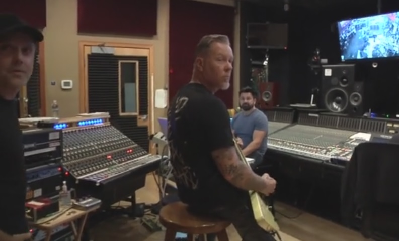 Δείτε τους Metallica να παίζουν ένα νέο τραγούδι στο στούντιο!