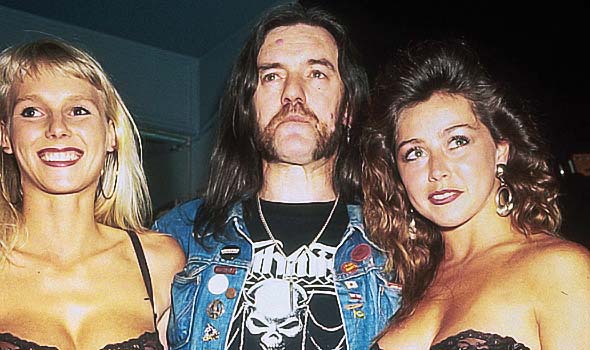 Όταν ο Lemmy λιποθύμησε μετά από τρεις σερί… πίπες