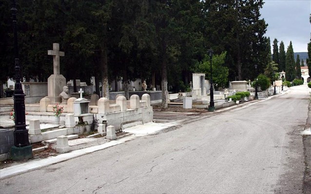 Στις τελευταίες θέσεις παγκοσμίως τα ελληνικά νεκροταφεία σε προτίμηση για εξώφυλλα black metal συγκροτημάτων