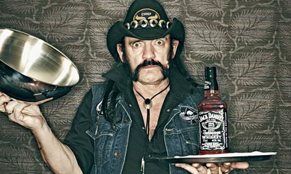 Limited edition μπουκάλι Jack Daniels στη μνήμη του Lemmy