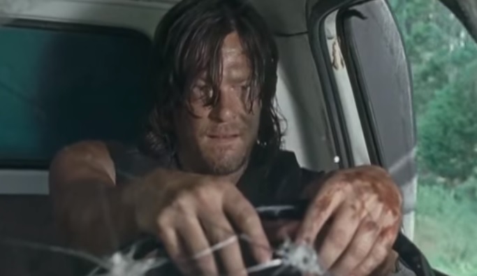 Δείτε τα πρώτα τέσσερα λεπτά από την επιστροφή του Walking Dead
