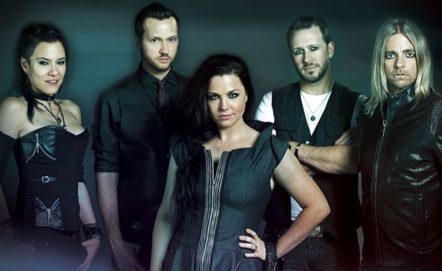 Δείτε τους Evanescence να παίζουν ζωντανά ένα νέο τους τραγούδι!