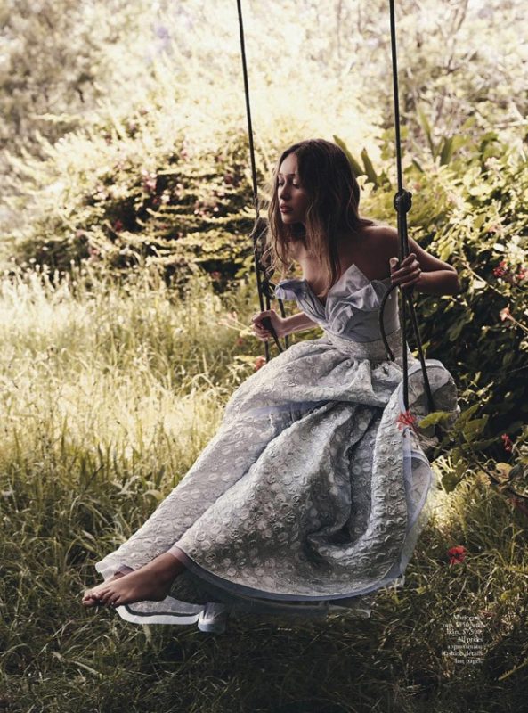 Alycia-Debnam-Carey-Vogue-Australia-Nicole-Bentley-01-620x837