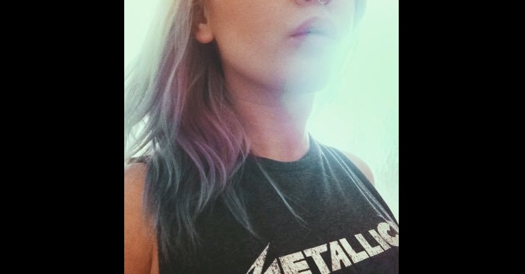 Κοπέλα στο twitter ανυπομονεί να χάσει την παρθενιά της ακούγοντας το νέο τραγούδι των Metallica