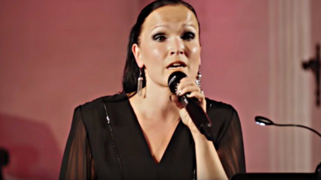 Η Tarja διασκευάζει με πιάνο Slipknot και Rammstein