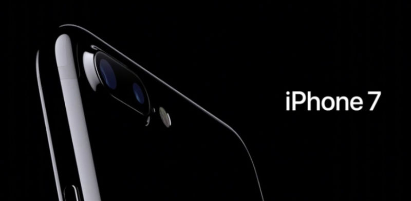 Επιτέλους η Apple επέστρεψε στο κατάμαυρο χρώμα για το iphone 7