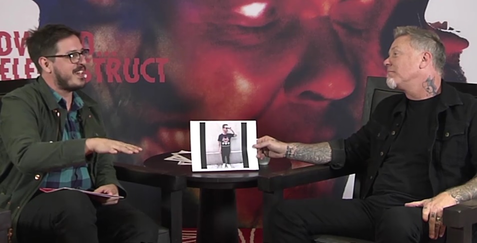 O Hetfield σχολιάζει σελέμπριτι που φοράνε μπλούζες Metallica