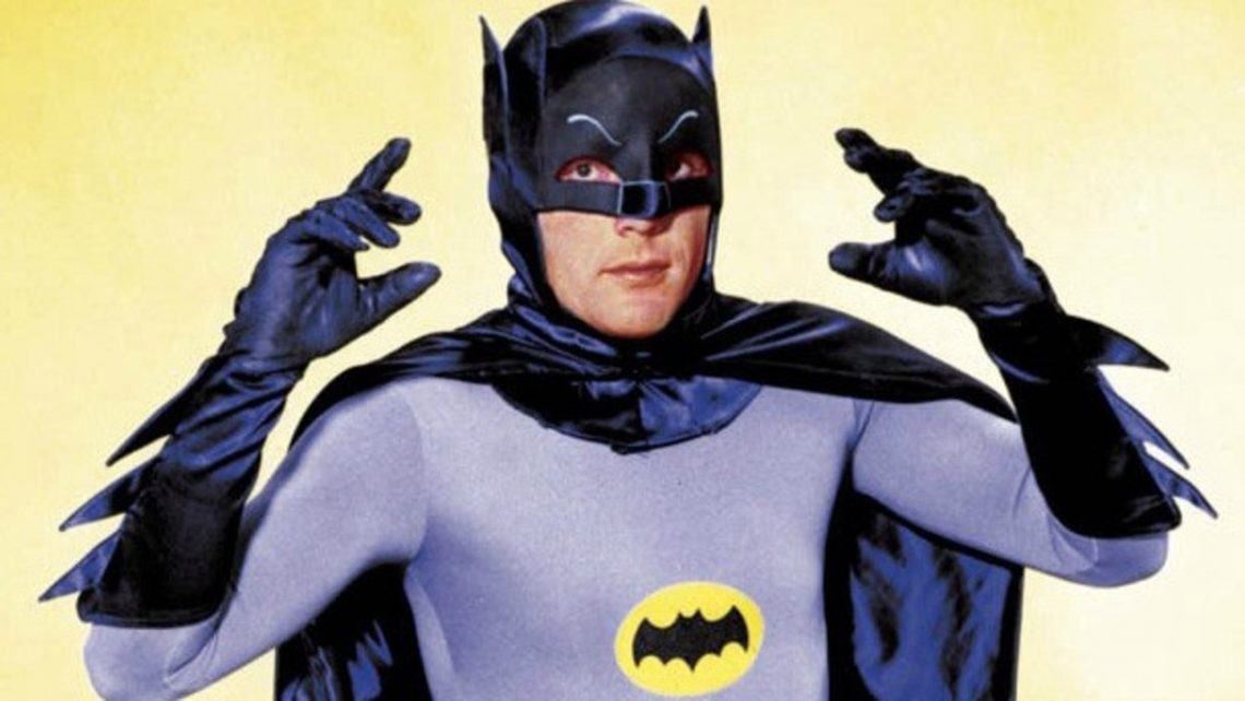 Έφυγε από τη ζωή ο θρυλικός τηλεοπτικός Batman Adam West
