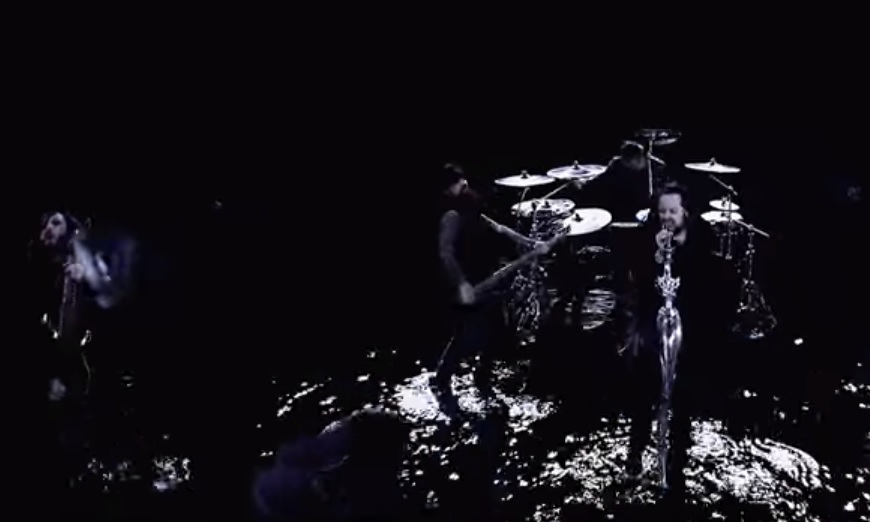 Για ένα από τα καλύτερα κομμάτια του δίσκου έβγαλαν βίντεο οι Korn