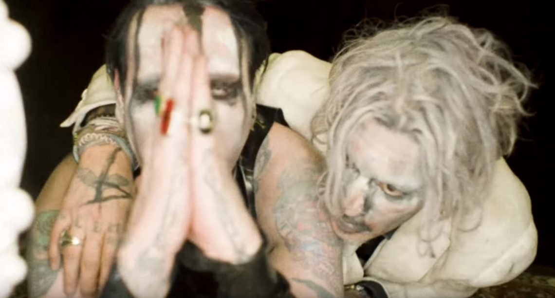 O Τζόνι Ντεπ πρωταγωνιστεί και το διασκεδάζει στο νέο βίντεο του Marilyn Manson