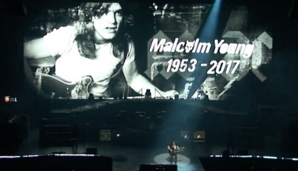 Οι Guns N' Roses έπαιξαν το Whole Lotta Rossie στη μνήμη του Malcolm Young
