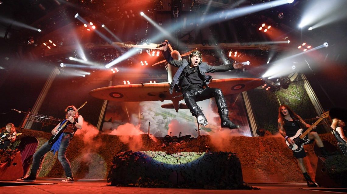 Δείτε μπόλικα βίντεο από την πρεμιέρα της περιοδείας των Iron Maiden