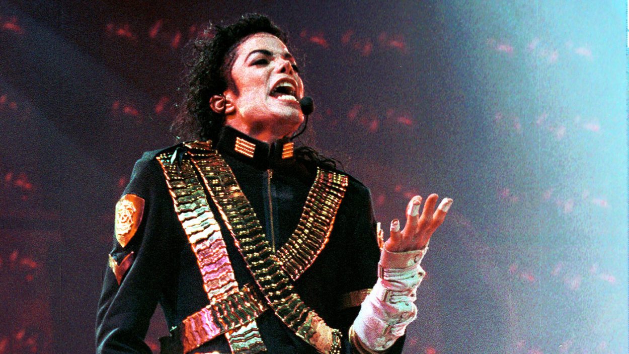 Αυτό είναι το ντοκιμαντέρ για τον Michael Jackson που έχει σηκώσει θύελλα αντιδράσεων