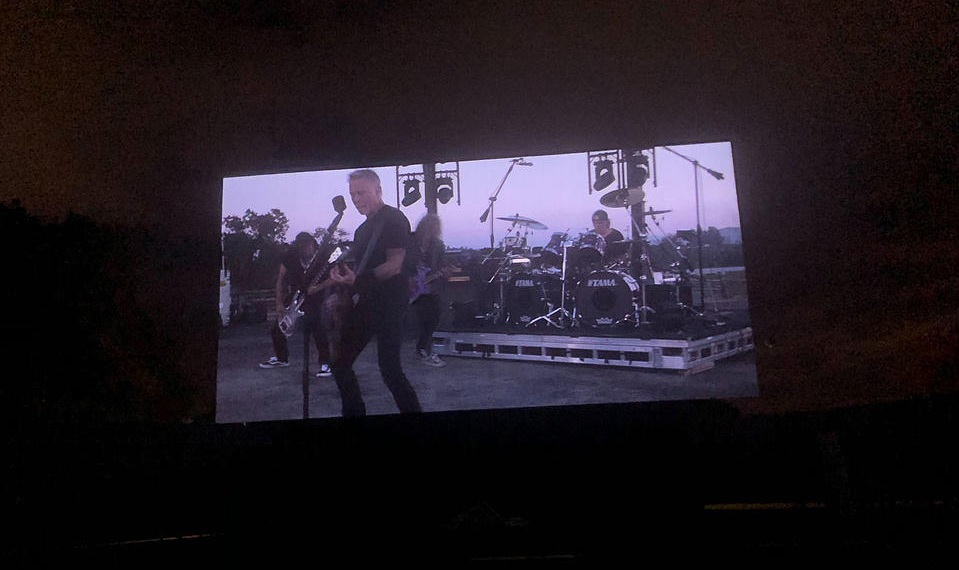 Αυτή ήταν η εμφάνιση των Metallica για τους drive in κινηματογράφους