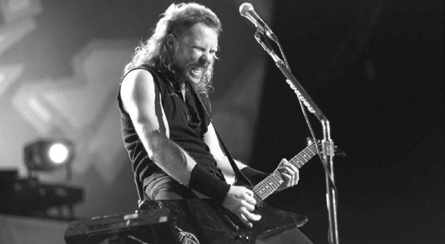 85 λεπτά από την πρώτη συναυλία των Metallica στην Ελλάδα το 1993 ανέβηκαν στο youtube!