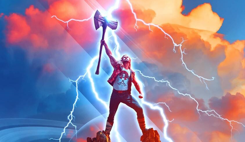 Thor: H Νάταλι Πόρτμαν σηκώνει το σφυρί στο πρώτο trailer του Love and Thunder!