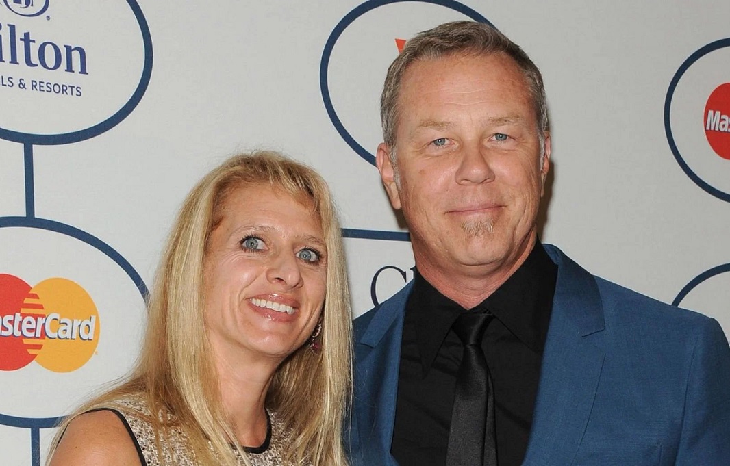 H γυναίκα του James Hetfield επιβεβαιώνει ότι της ζήτησε διαζύγιο