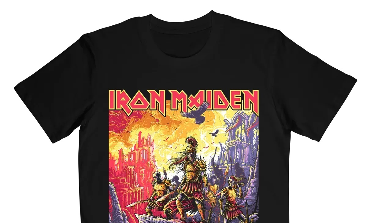 Μόλις κυκλοφόρησαν και μπλουζάκι Alexander the Great οι Iron Maiden!
