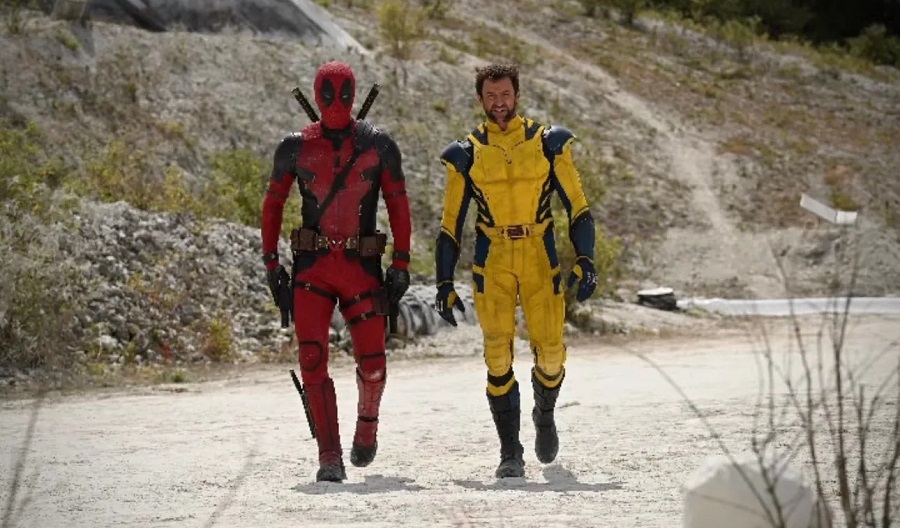 Ο Χιού Τζάκμαν με την κλασική κίτρινη στολή του Wolverine στην πρώτη επίσημη εικόνα από το νέο Deadpool