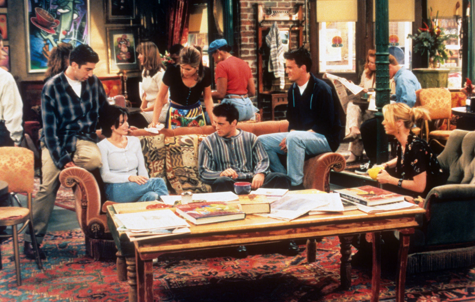 Το αντίο των Friends στον Μάθιου Πέρι: «Είναι μια τεράστια απώλεια»