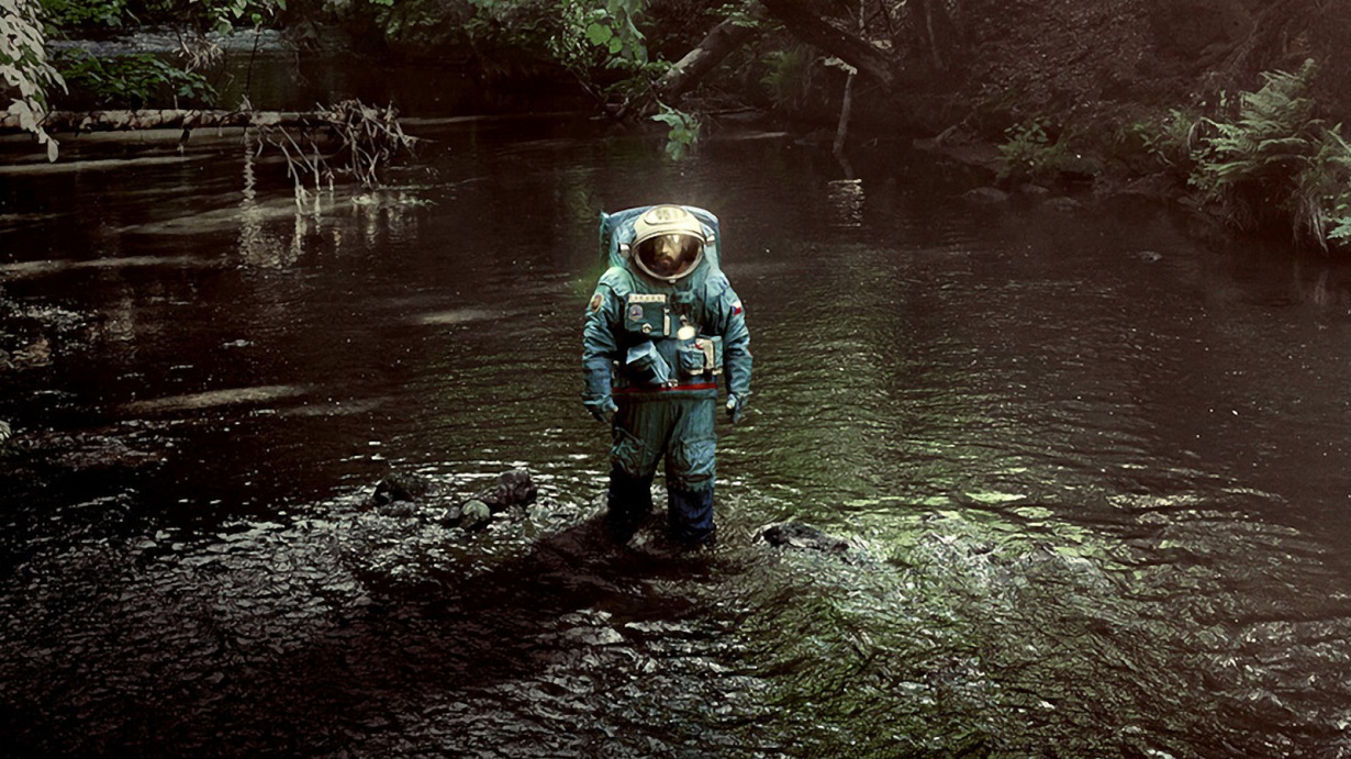 O Άνταμ Σάντλερ είναι απομονωμένος στο διάστημα στη νέα ταινία του Netflix