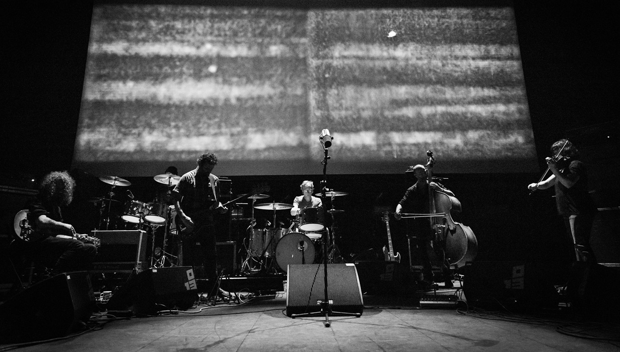 Νέος δίσκος από τους Godspeed You! Black Emperor