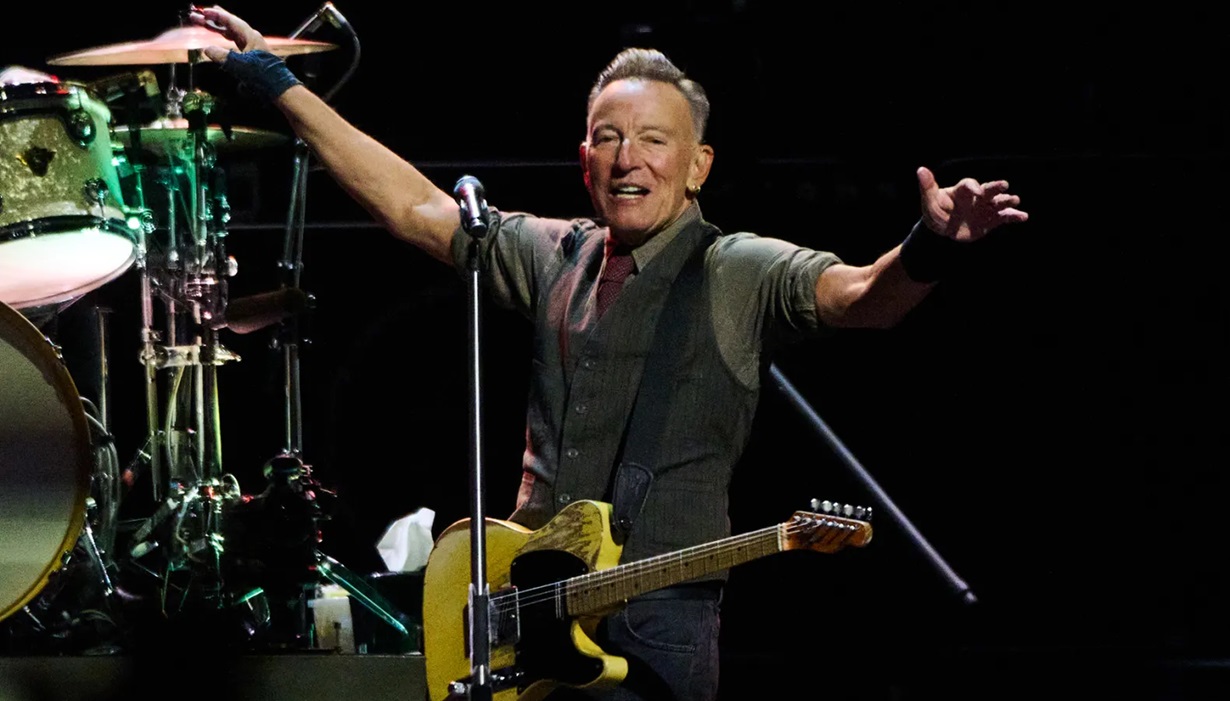 O Bruce Springsteen διαψεύδει τις φήμες για απόσυρση: «Δεν τα παρατάμε και δεν κάνουμε αποχαιρετιστήριες περιοδείες»