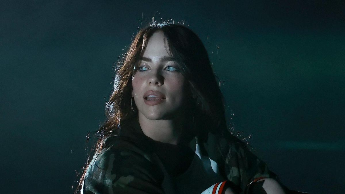 H Billie Eilish τραγούδησε το Creep των Radiohead ζωντανά στο Άμστερνταμ