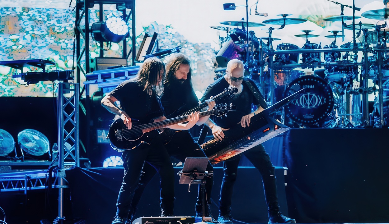 Μαγική στιγμή: Οι Dream Theater έπαιξαν ολόκληρο το Echoes των Pink Floyd στην Πομπηία