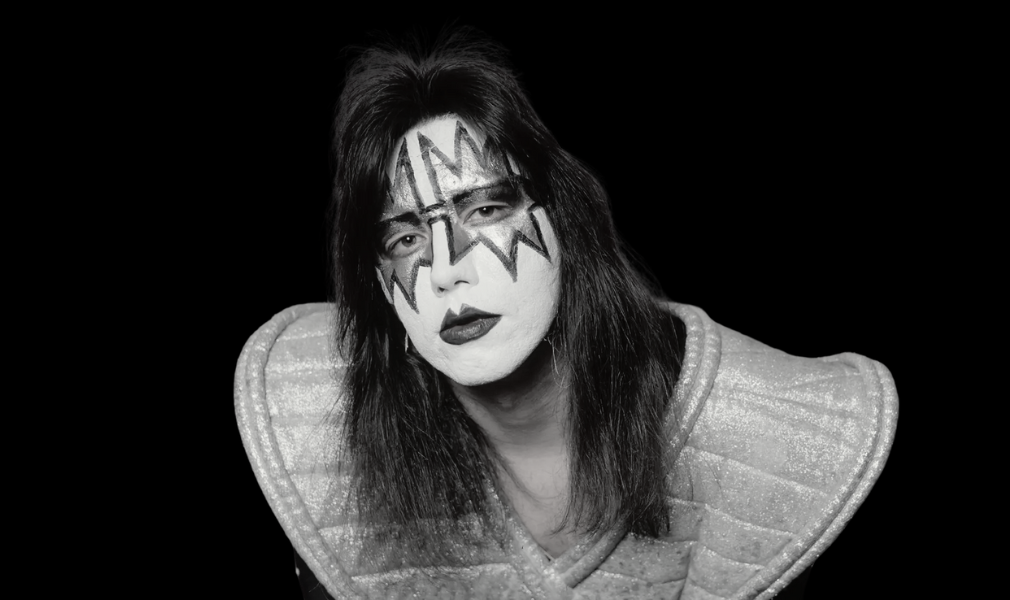 Έφυγε από τη ζωή ο Ace Frehley των KISS