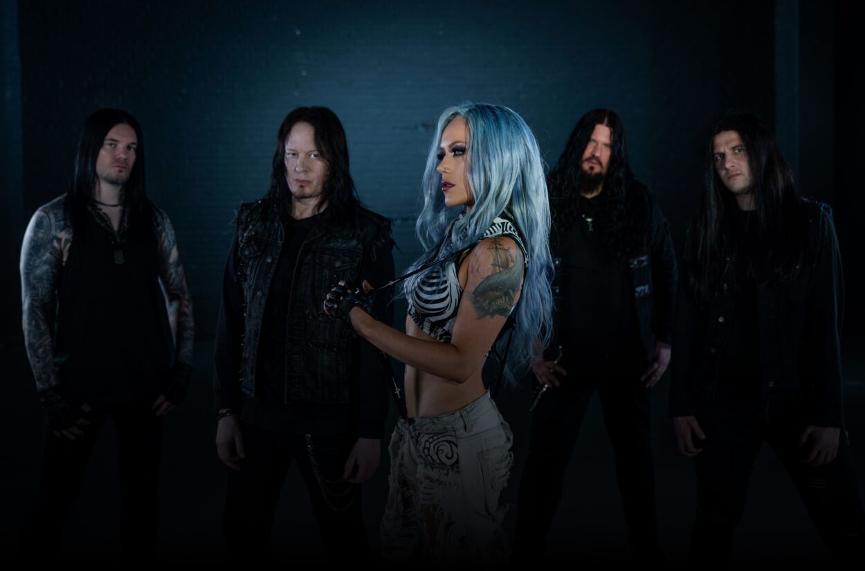 Τέλος από τους Arch Enemy η Alissa White-Gluz μετά από 12 χρόνια