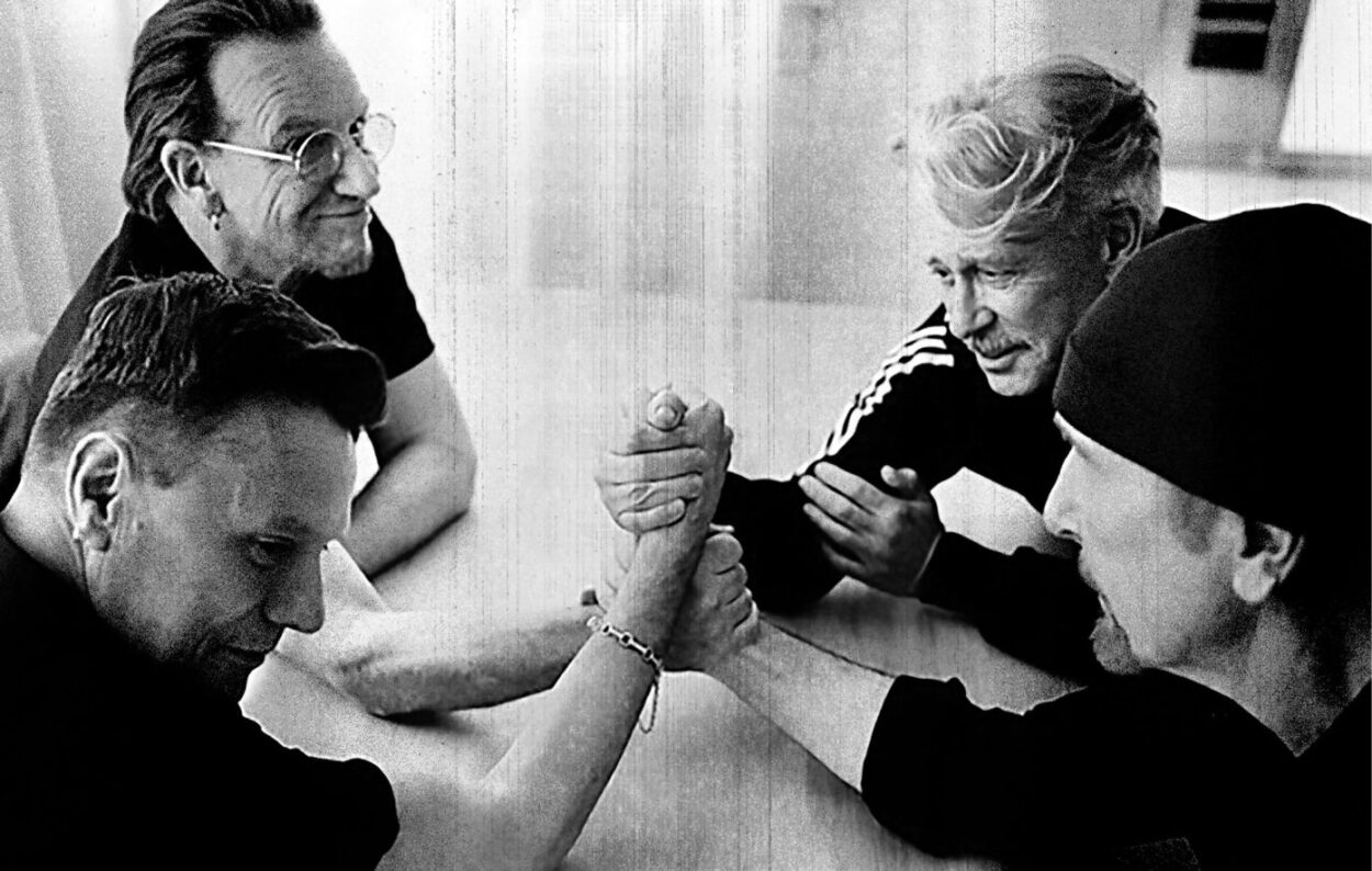 Ξαφνική κυκλοφορία νέου EP από τους U2 με έξι νέα τραγούδια