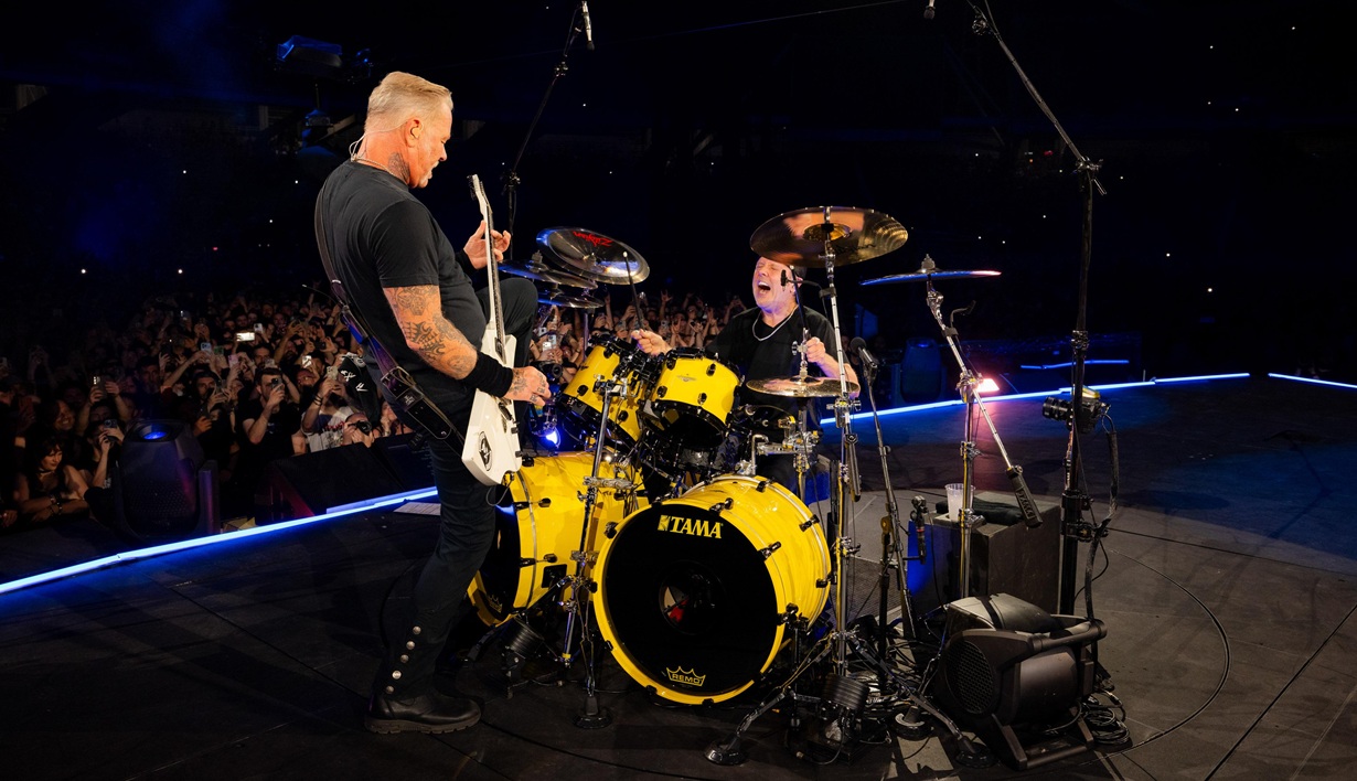 Οι Metallica ανέβασαν επιτέλους τις επίσημες φωτογραφίες από το ΟΑΚΑ