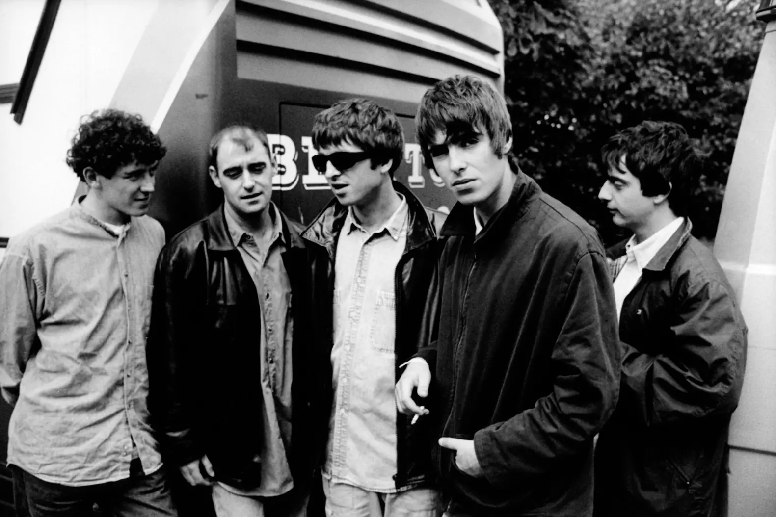 Το «(What’s The Story) Morning Glory?» των Oasis αναδείχθηκε το πιο επιτυχημένο άλμπουμ όλων των εποχών στην Αγγλία