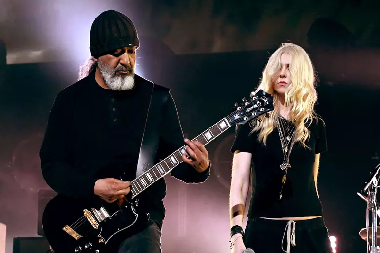 Οι Soundgarden θα ανέβουν ξανά στη σκηνή με την Taylor Momsen